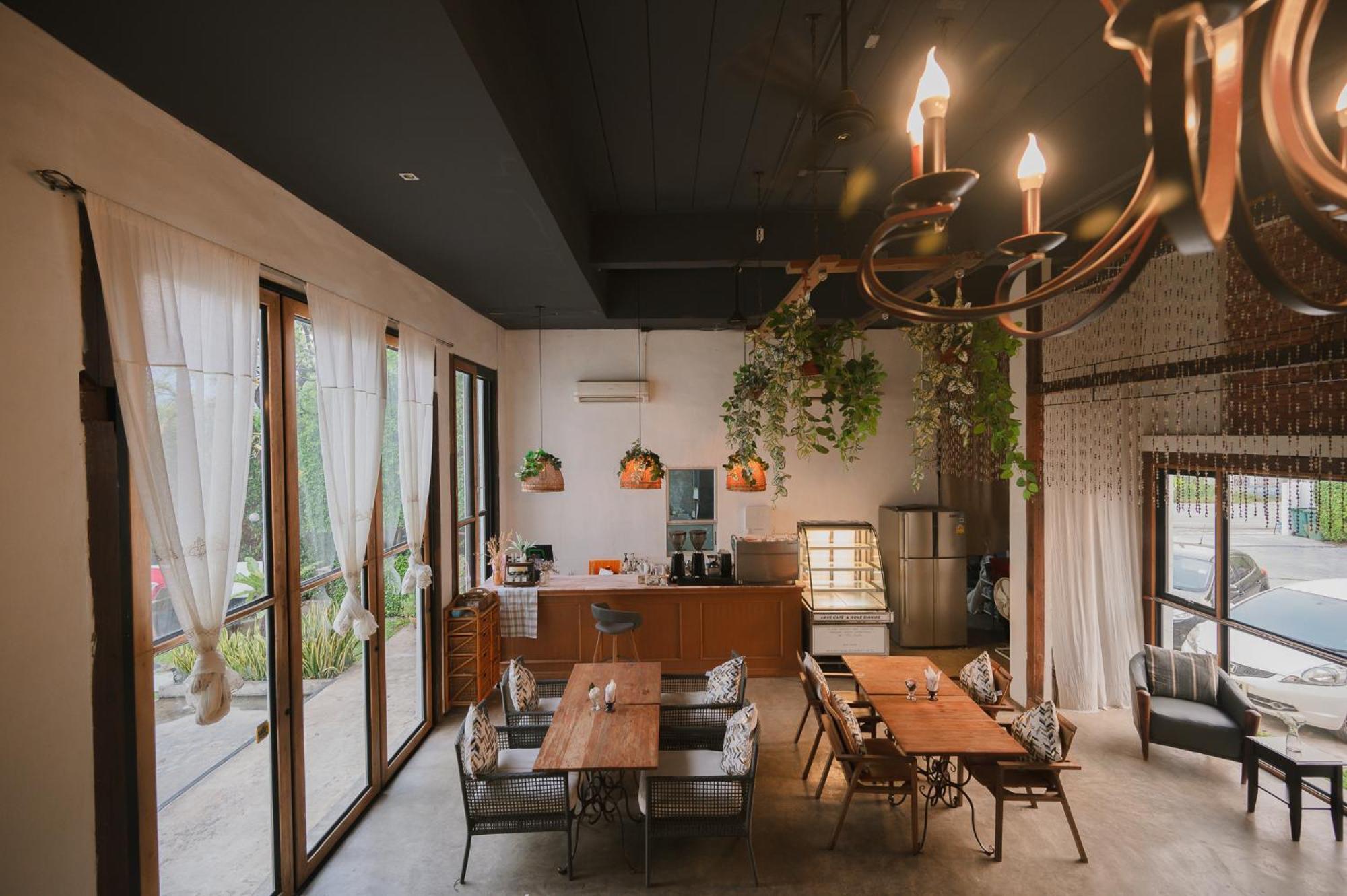 קמפהאנג פט White Wall Riverfront Hotel מראה חיצוני תמונה