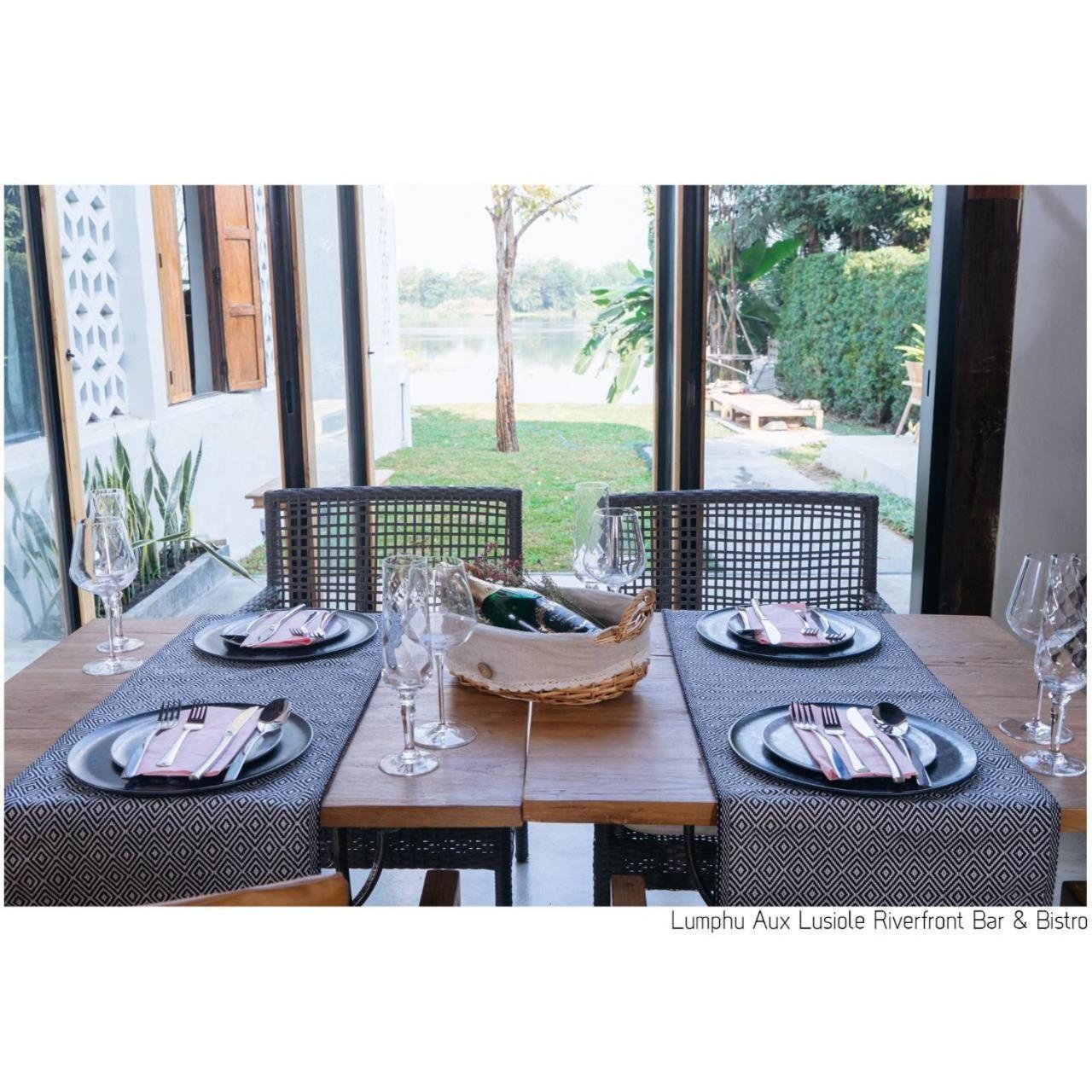 קמפהאנג פט White Wall Riverfront Hotel מראה חיצוני תמונה